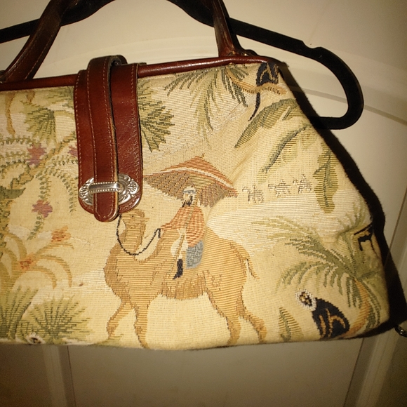 Safari/Tropical Print Weekender Bag - Picture 6 of 13